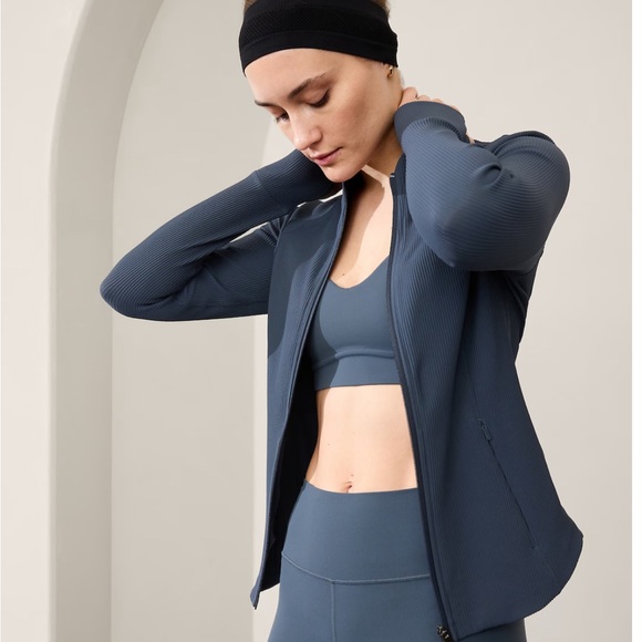 Athleta salutation jacket - Picture 1 of 4